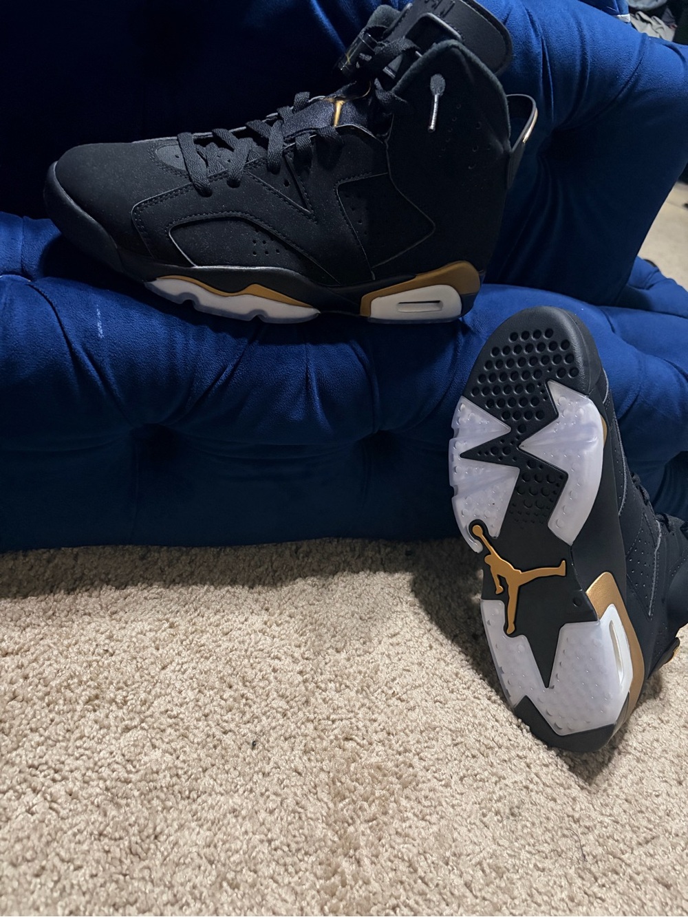 Jordan 6 “Defining Moments” Size 9 - Picture 7 of 8